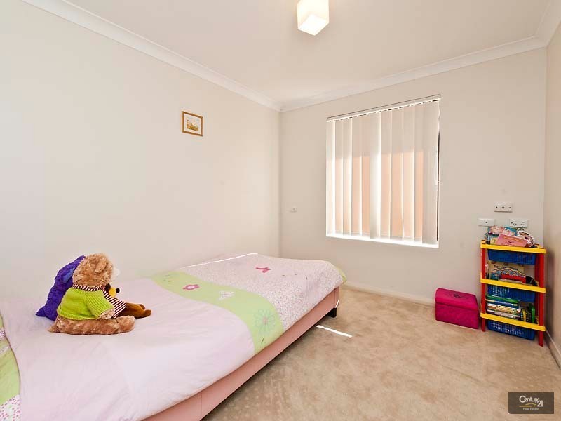 1 Theba Court, Heathridge WA 6027