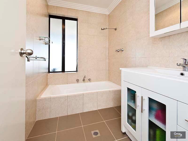 1 Theba Court, Heathridge WA 6027