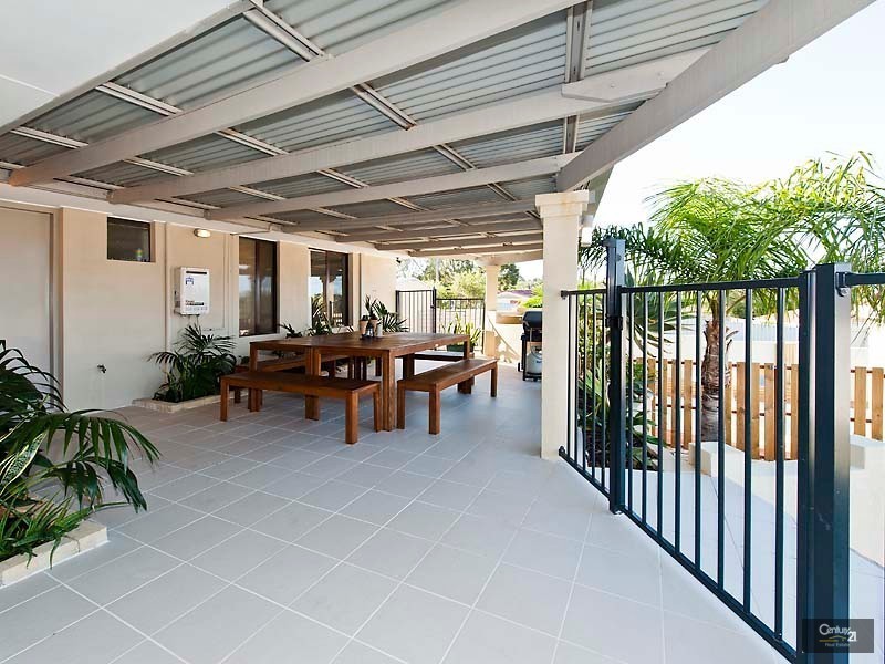 1 Theba Court, Heathridge WA 6027