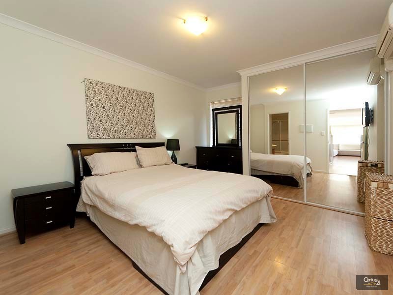 20/27 Piccadilly Circle, Joondalup WA 6027