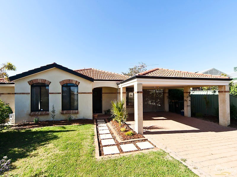 9 Namoi Turn, Merriwa WA 6030