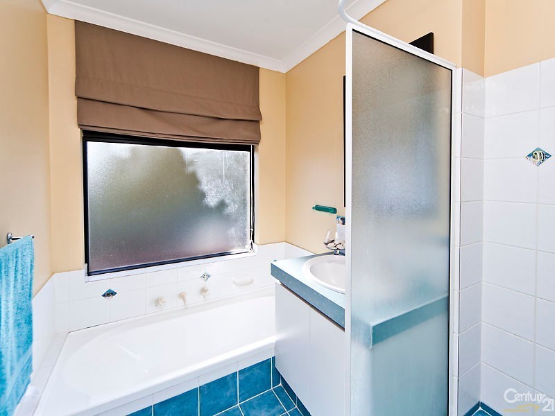 9 Namoi Turn, Merriwa WA 6030