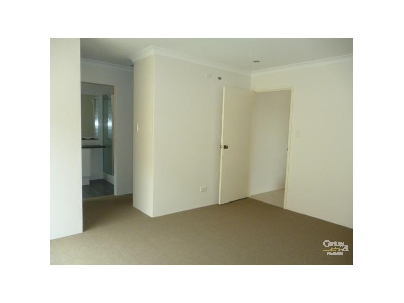 2 Smeaton Lane, Carramar WA 6031