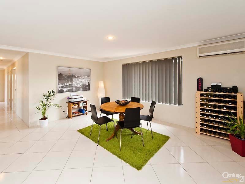 9 Strathmore Parkway, Ellenbrook WA 6069