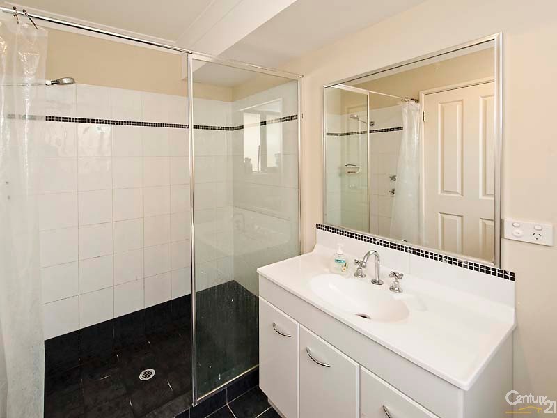 9 Strathmore Parkway, Ellenbrook WA 6069