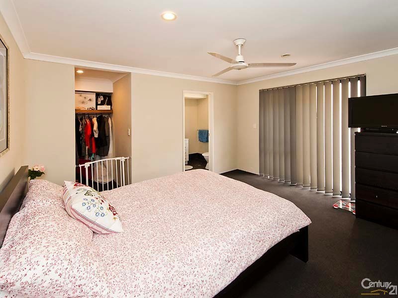 9 Strathmore Parkway, Ellenbrook WA 6069