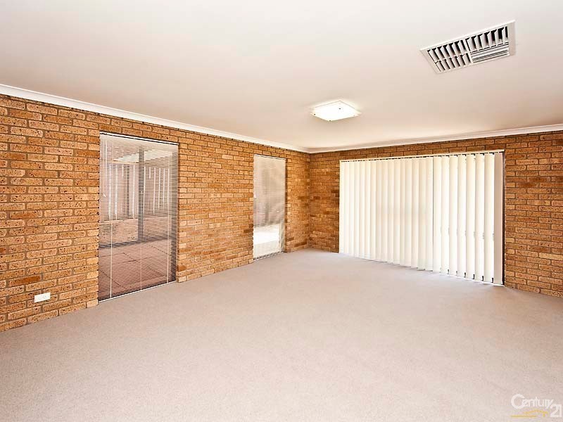 14 Carr Cres, Warwick WA 6024