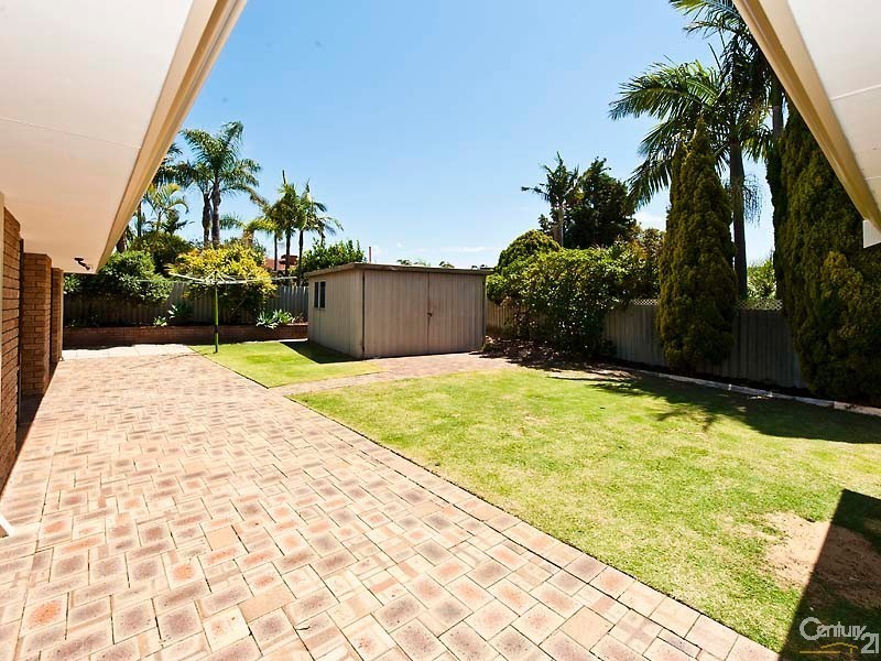 14 Carr Cres, Warwick WA 6024