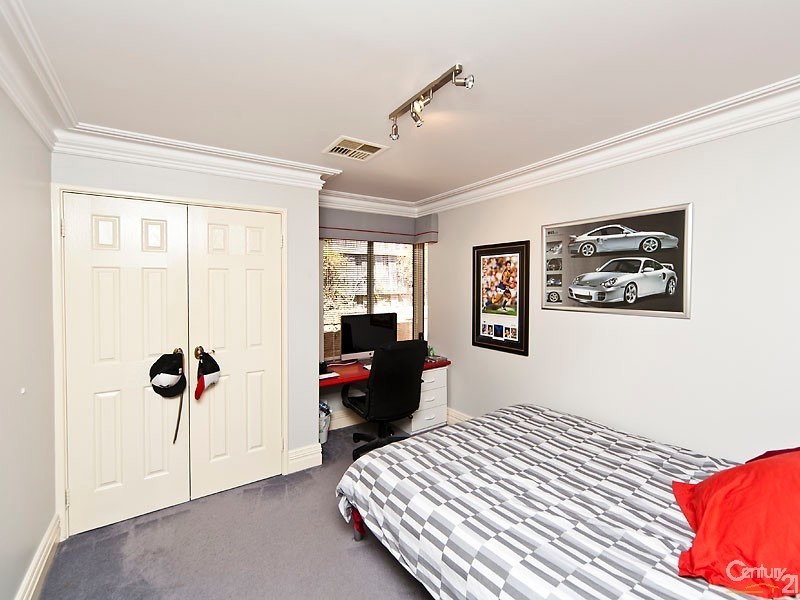 3 Tyneside Grove, Currambine WA 6028