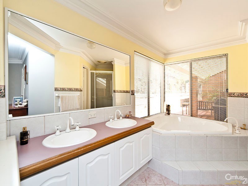 3 Tyneside Grove, Currambine WA 6028