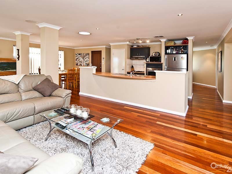 73 Tandara Fairway, Tapping WA 6065