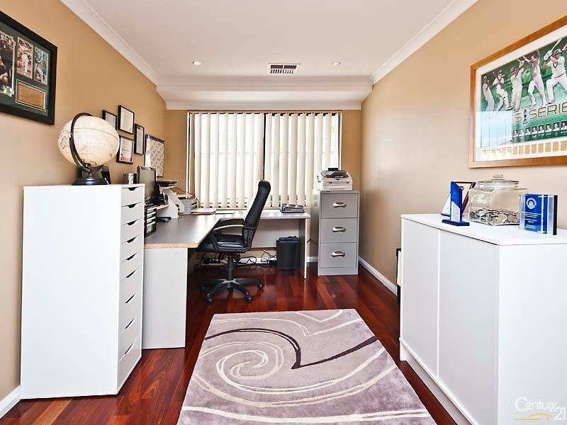 73 Tandara Fairway, Tapping WA 6065