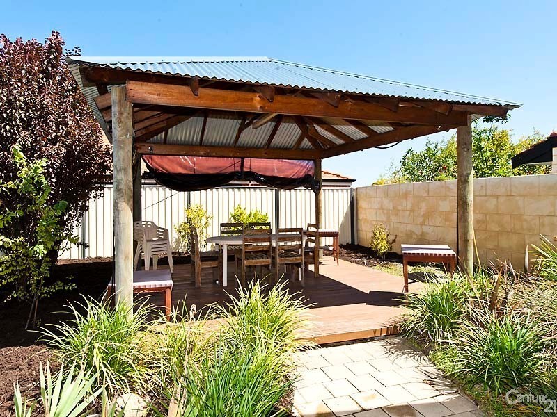 73 Tandara Fairway, Tapping WA 6065