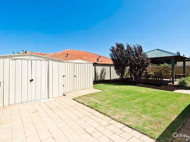 73 Tandara Fairway, Tapping WA 6065