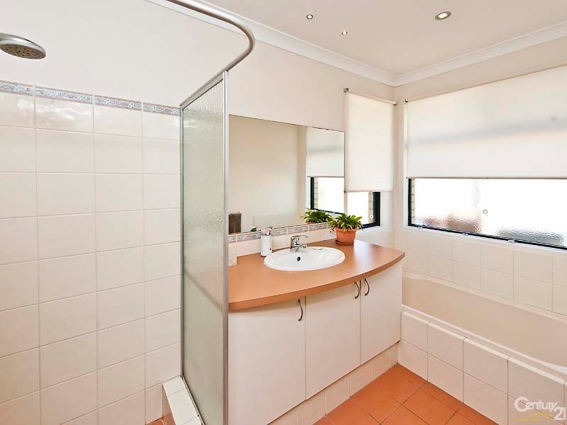 73 Tandara Fairway, Tapping WA 6065