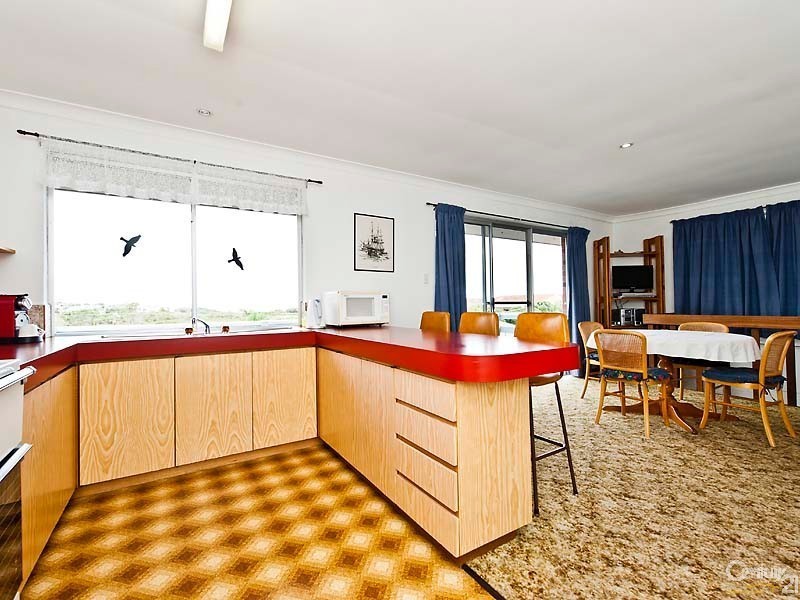 14 Dennis Street, Quinns Rocks WA 6030