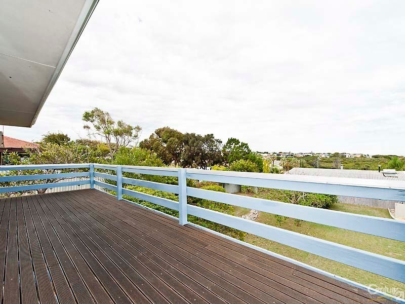 14 Dennis Street, Quinns Rocks WA 6030