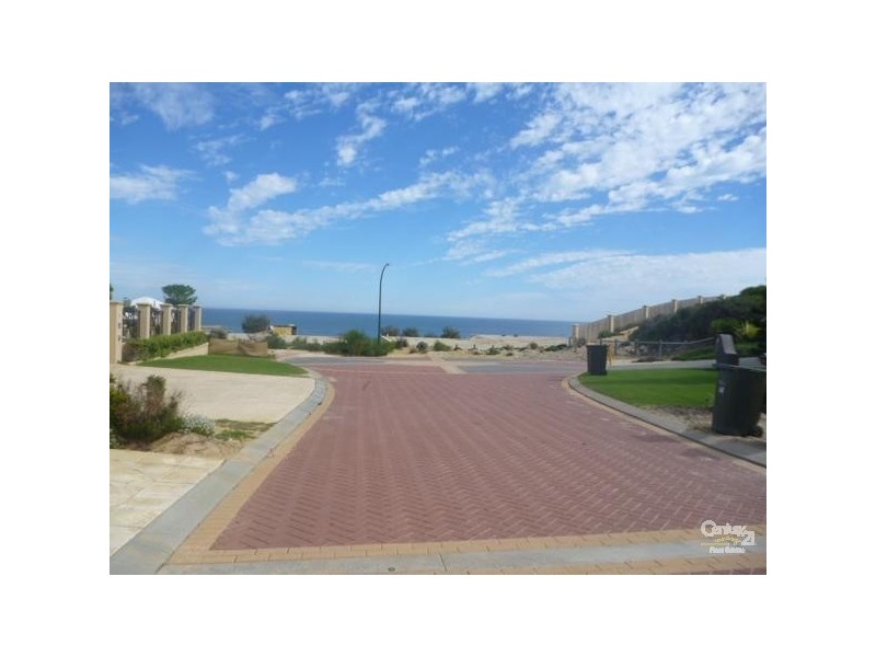 9 Royal James Court, Quinns Rocks WA 6030