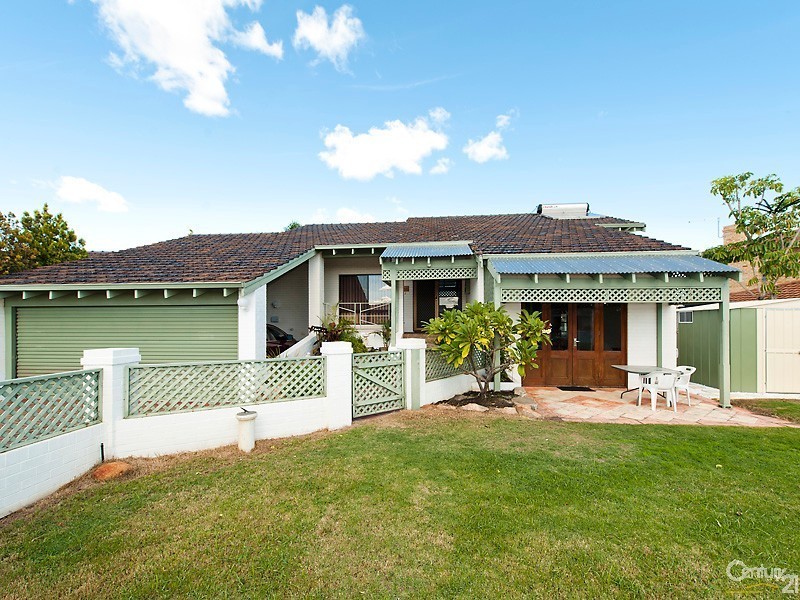 6 Dowel Court, Ocean Reef WA 6027