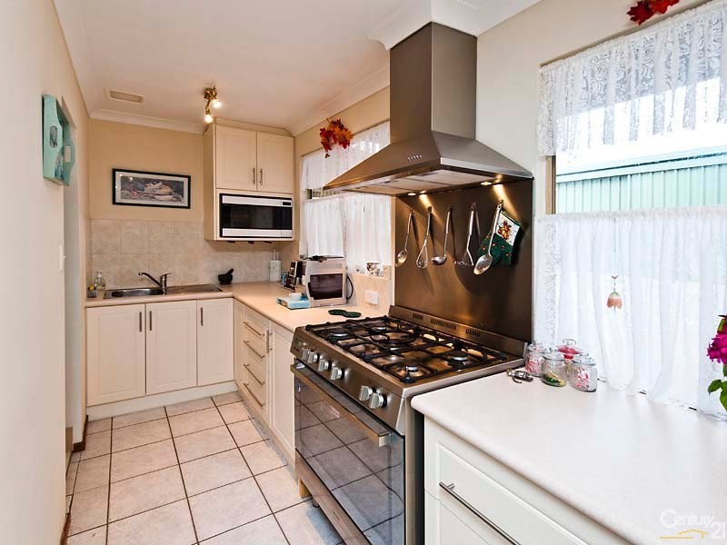 3 Jones Promenade, Seabird WA 6042