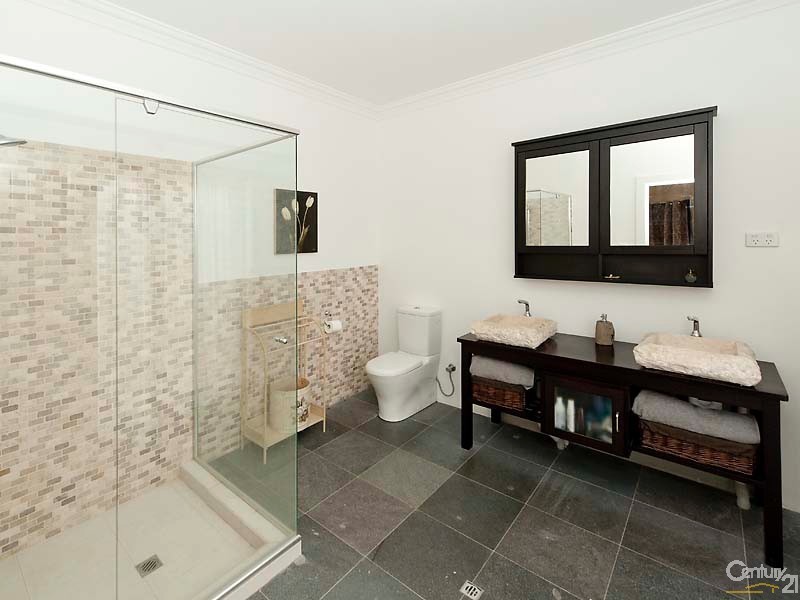 28 Portmarnock Drive, The Vines WA 6069