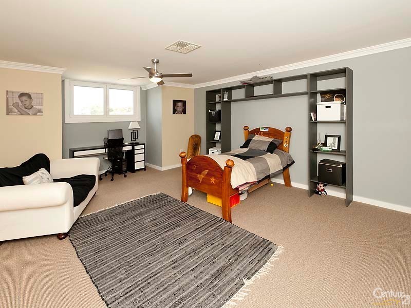 28 Portmarnock Drive, The Vines WA 6069