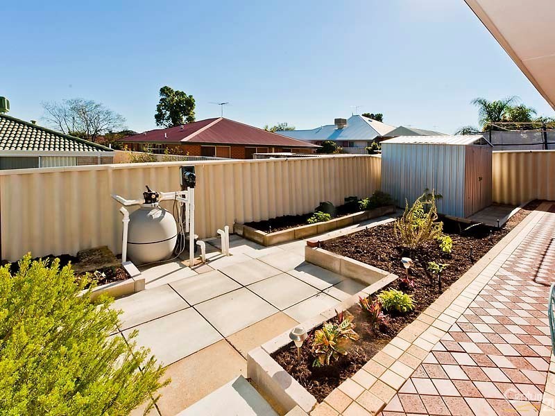 70 Carwoola Circle, Carramar WA 6031