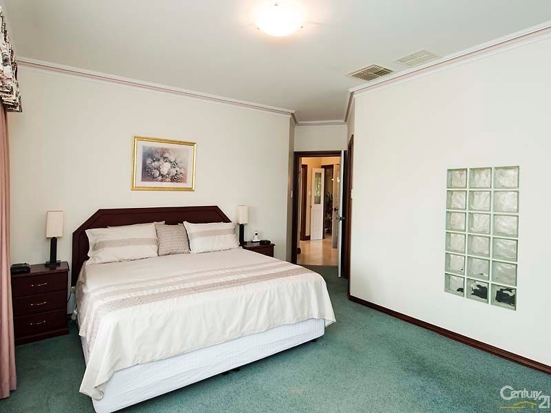 8 Claire Cove, Joondalup WA 6027