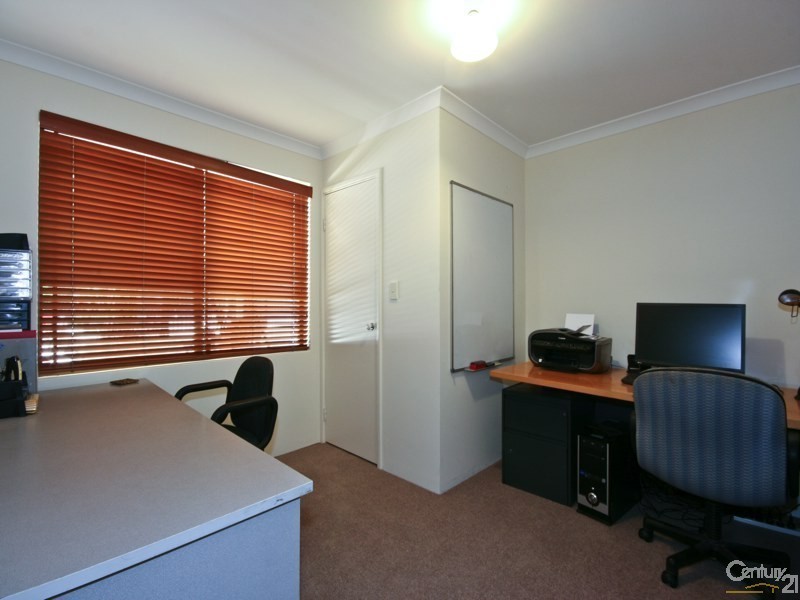 69 Barbera Lane, The Vines WA 6069
