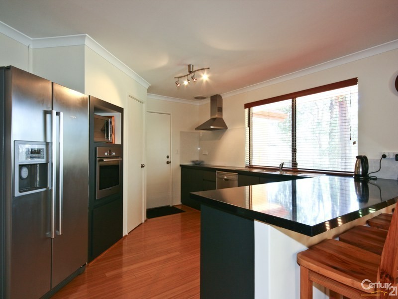 69 Barbera Lane, The Vines WA 6069