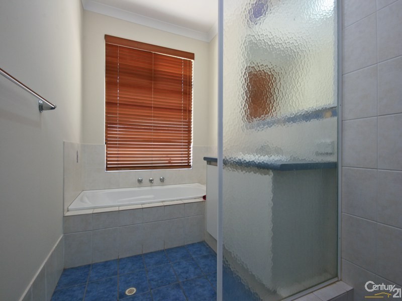 69 Barbera Lane, The Vines WA 6069