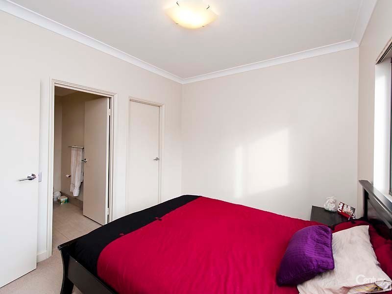 30/2 Molloy Promenade, Joondalup WA 6027