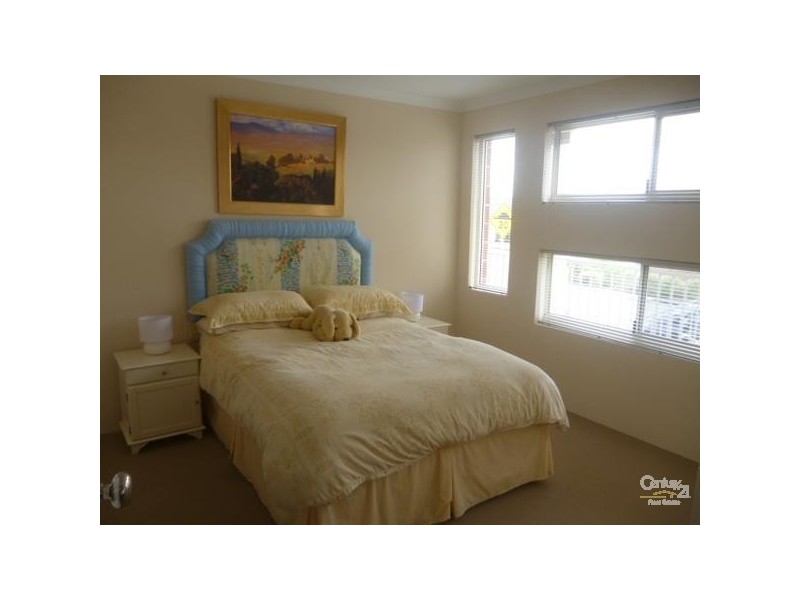 39 Splendens Av, Banksia Grove WA 6031