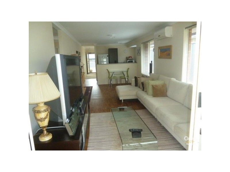 39 Splendens Av, Banksia Grove WA 6031