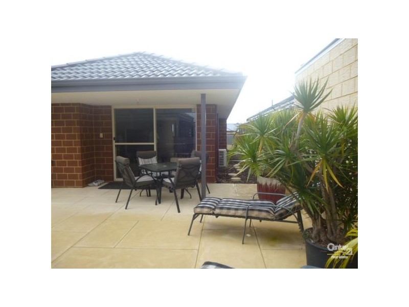 39 Splendens Av, Banksia Grove WA 6031
