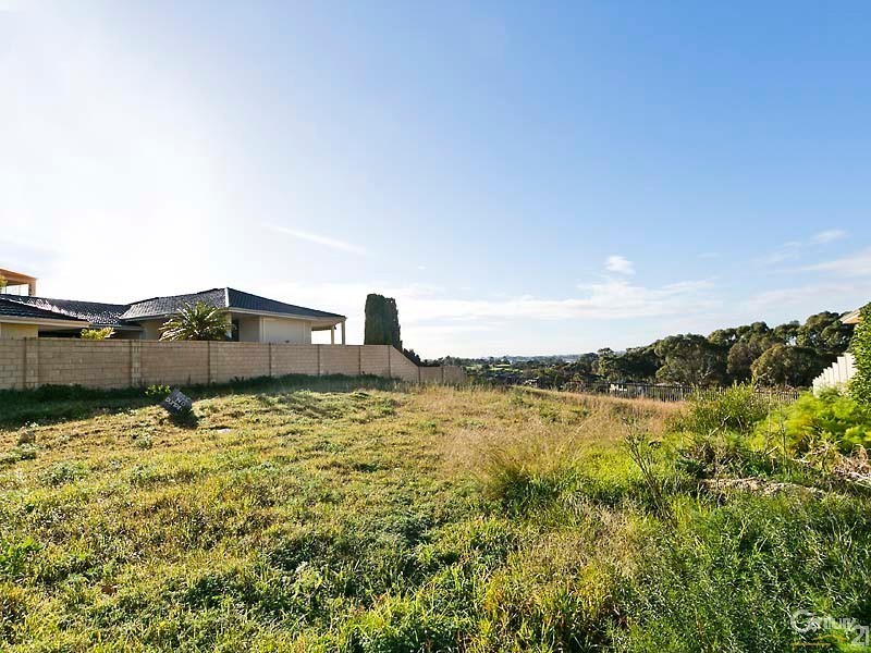 18 Sottogrande View, Connolly WA 6027