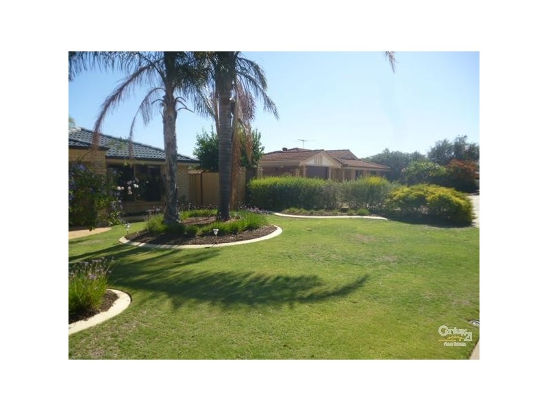 11 Bondensee Grove, Joondalup WA 6027