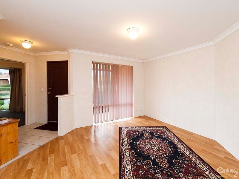 11 Jandabup Close, Sinagra WA 6065