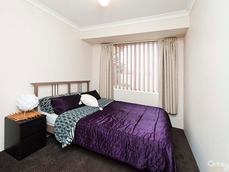 11 Jandabup Close, Sinagra WA 6065