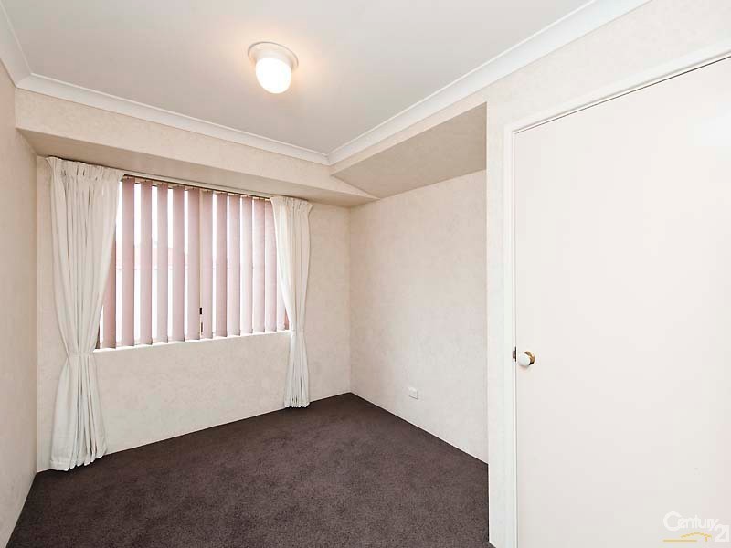 11 Jandabup Close, Sinagra WA 6065