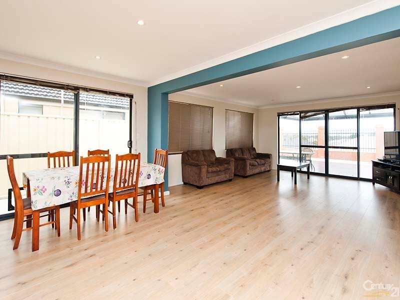 39 Abbey Green Rd, Banksia Grove WA 6031