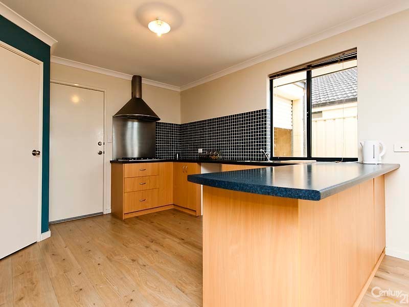 39 Abbey Green Rd, Banksia Grove WA 6031