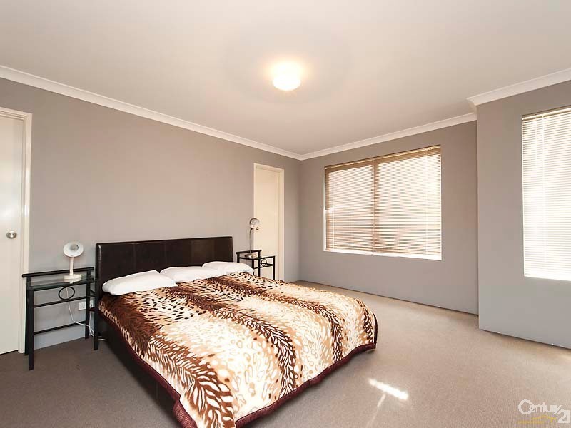 39 Abbey Green Rd, Banksia Grove WA 6031