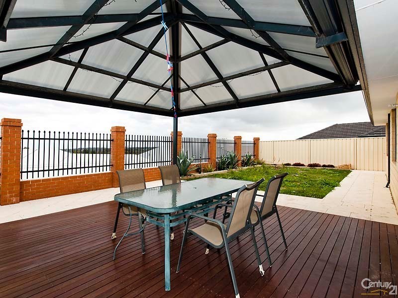 39 Abbey Green Rd, Banksia Grove WA 6031