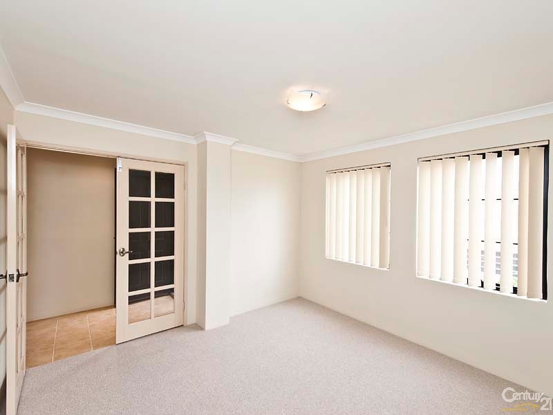 1 Oslo Street, Hocking WA 6065