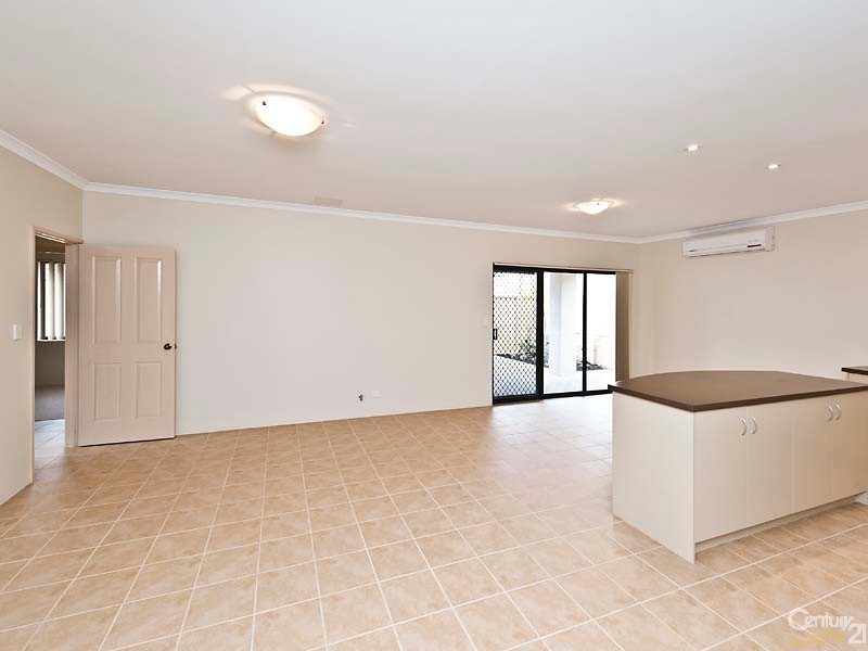 1 Oslo Street, Hocking WA 6065