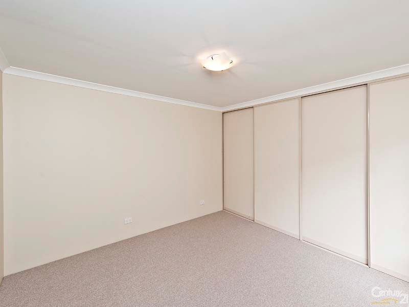 1 Oslo Street, Hocking WA 6065