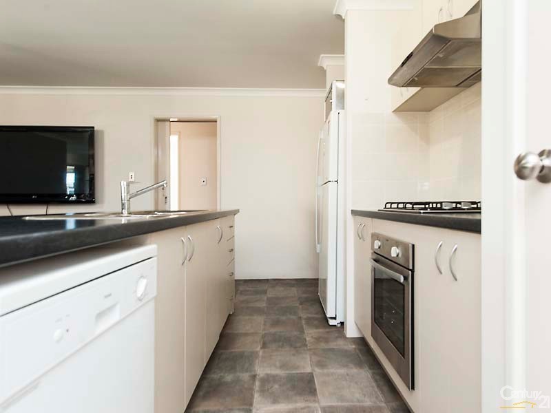 5 Cyandra Loop, Banksia Grove WA 6031