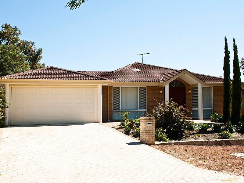 4 Lady Evelyn Retreat, Joondalup WA 6027