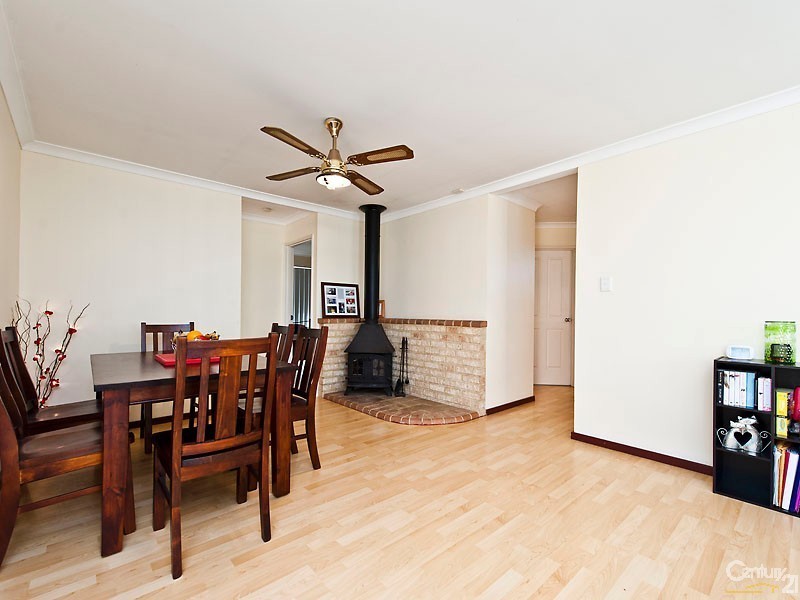 4 Lady Evelyn Retreat, Joondalup WA 6027